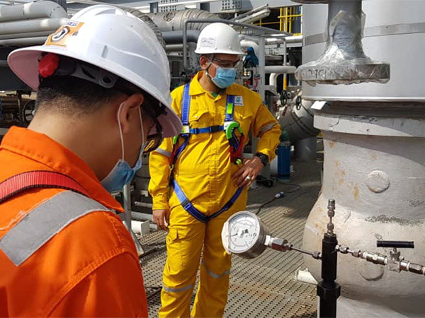 LHT & Isolation - Localized Hydrostatic Testing & Isolation LHT & Isolation - Localized Hydrostatic Testing & Isolation